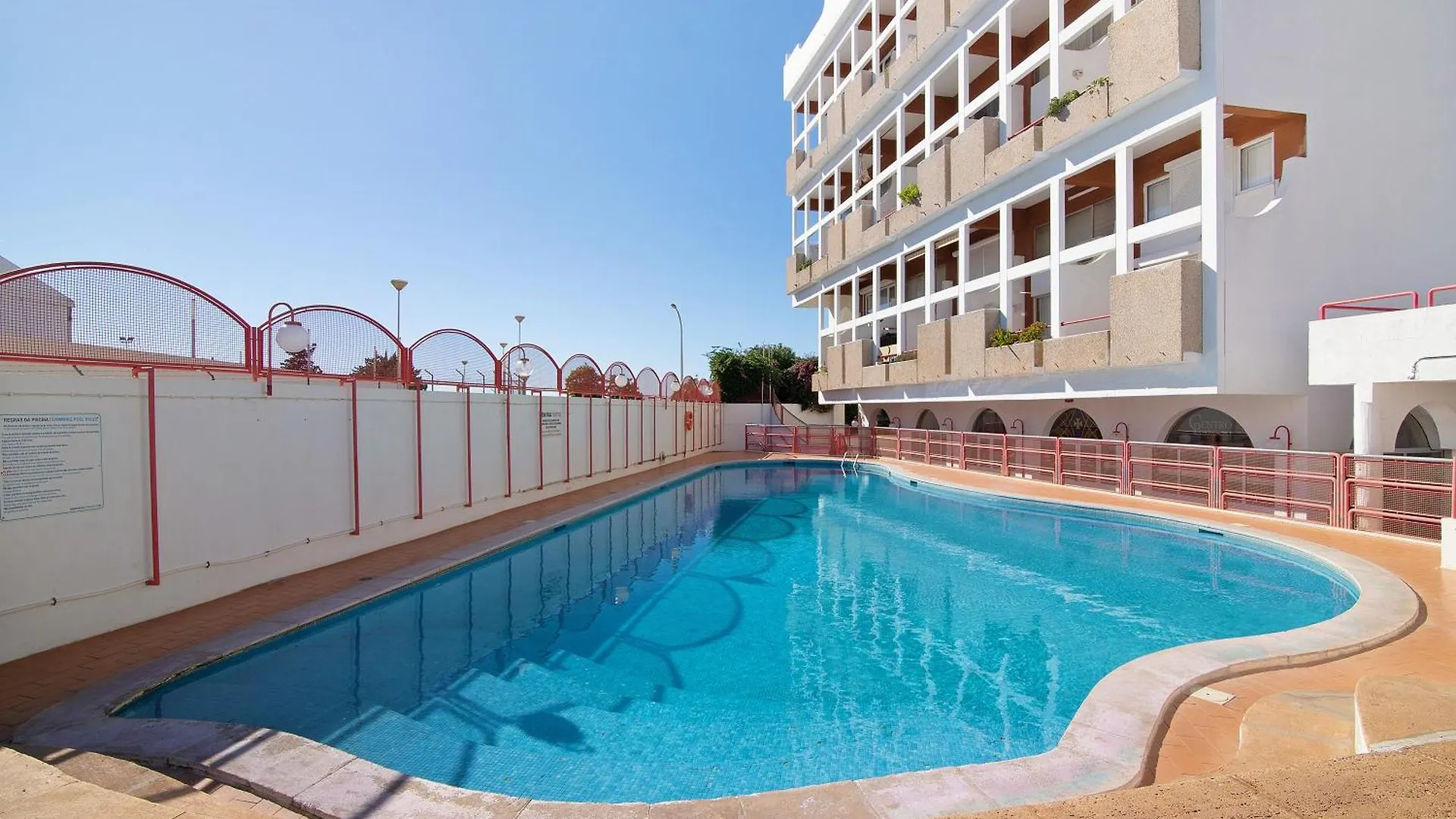 Jungle Flat With Pool T2 Montechoro Apartment Albufeira